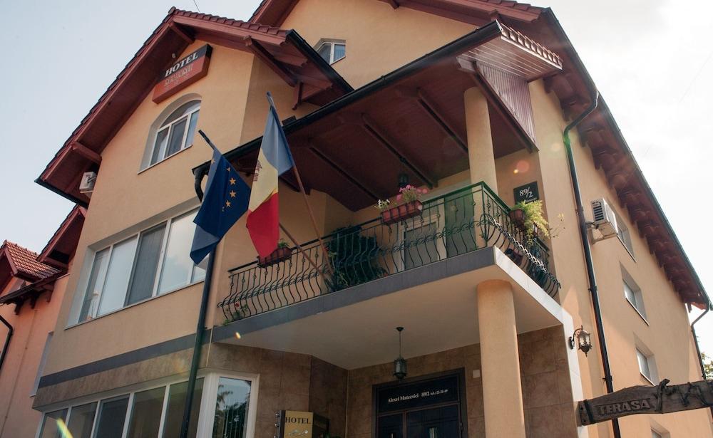 Majami Hotel Kišiněv Exteriér fotografie
